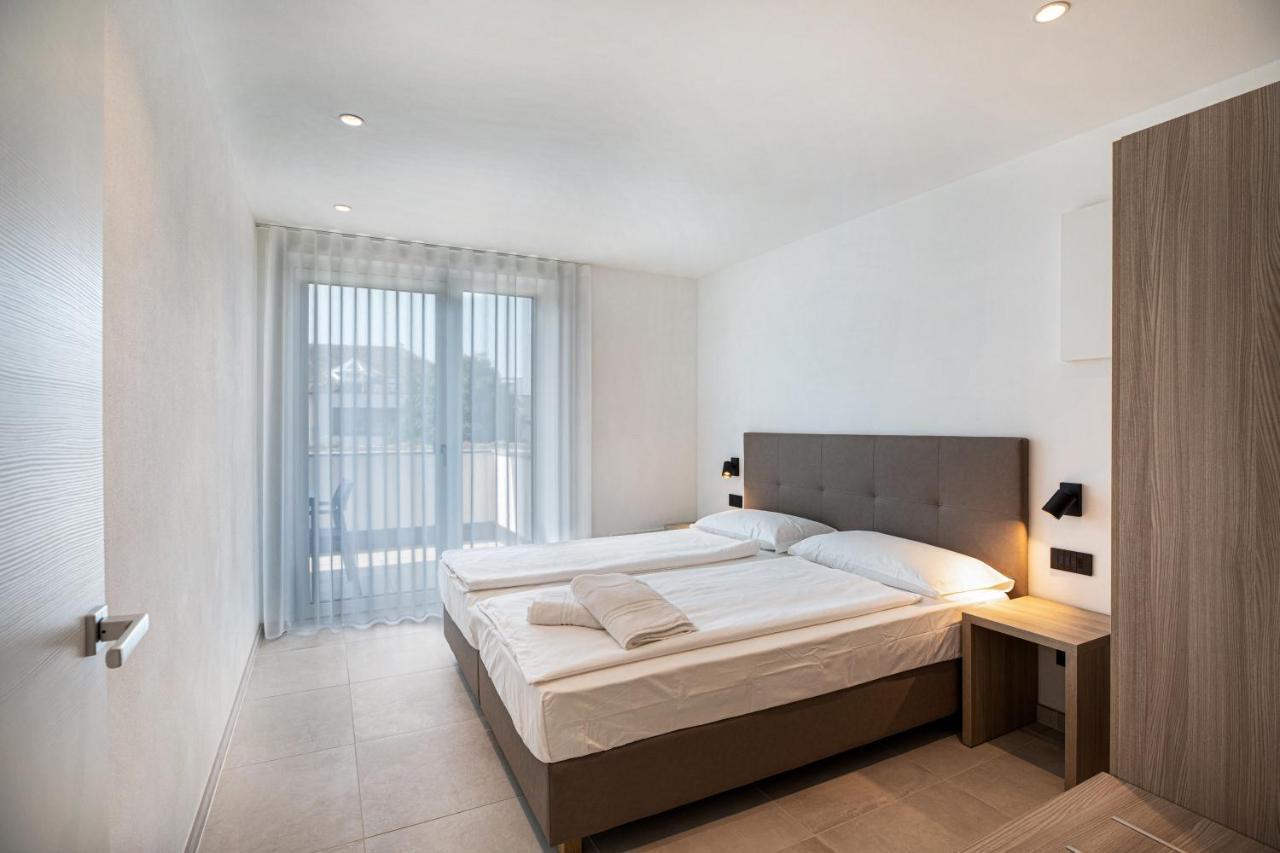 Apartments Curti - Abendrot ไลเวส ภายนอก รูปภาพ